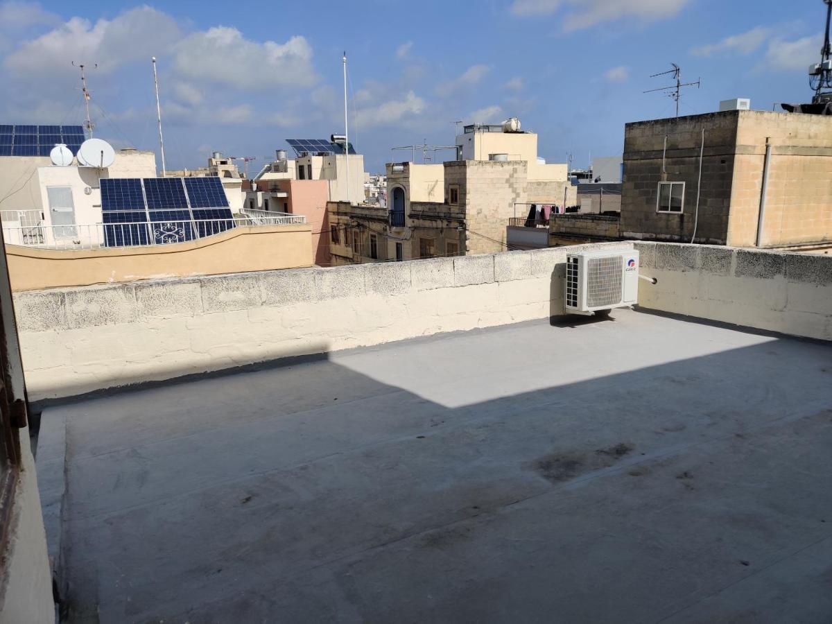 Rons Town House Appartement Tarxien Buitenkant foto