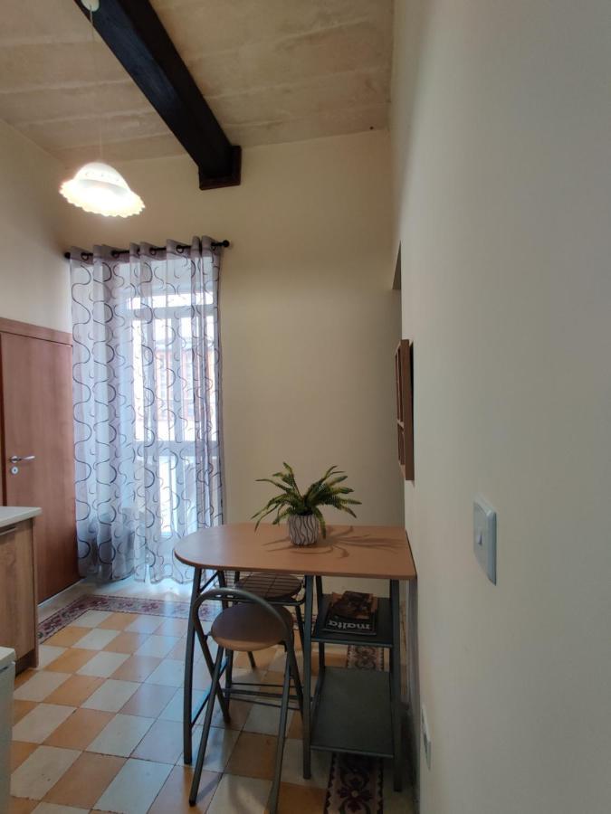 Rons Town House Appartement Tarxien Buitenkant foto