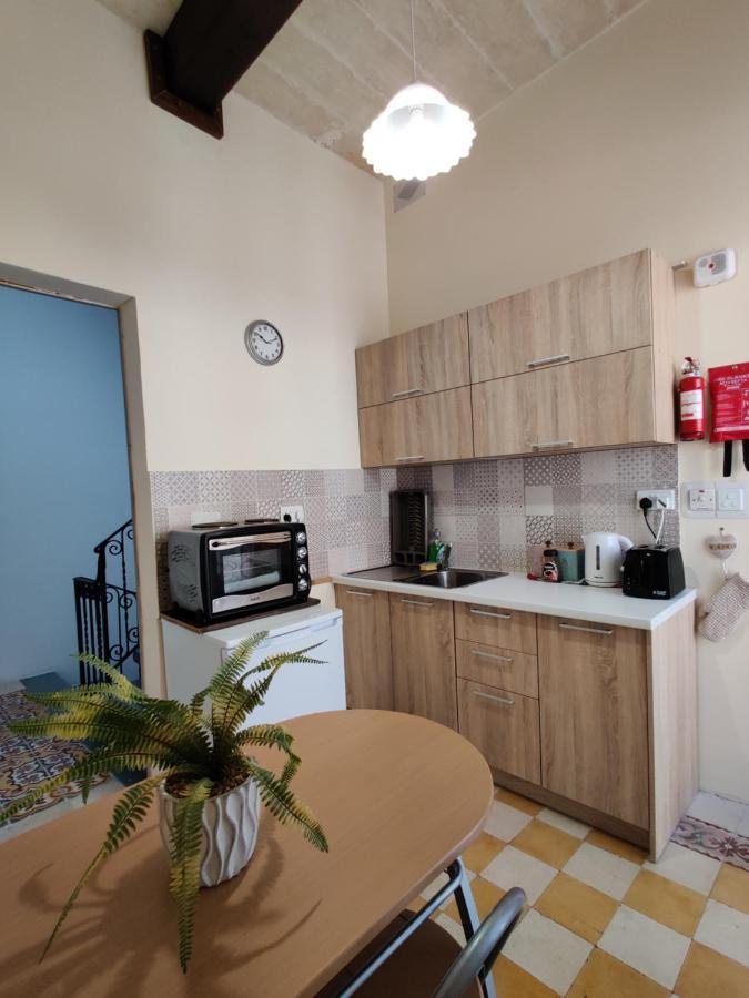 Rons Town House Appartement Tarxien Buitenkant foto