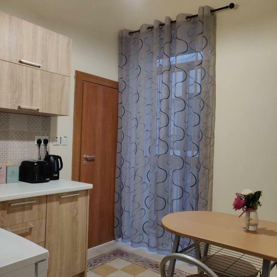 Rons Town House Appartement Tarxien Buitenkant foto