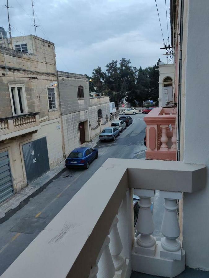 Rons Town House Appartement Tarxien Buitenkant foto