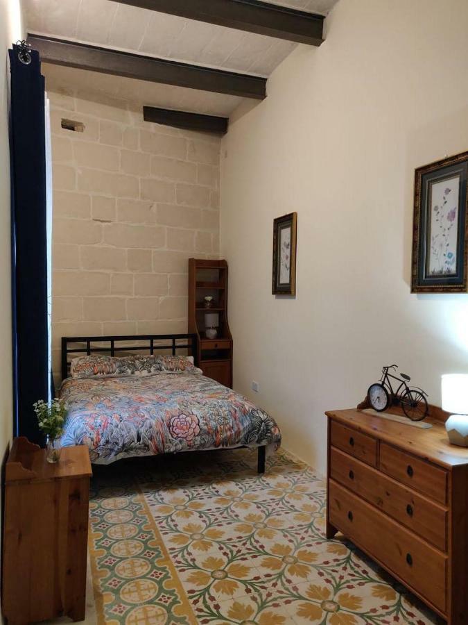 Rons Town House Appartement Tarxien Buitenkant foto