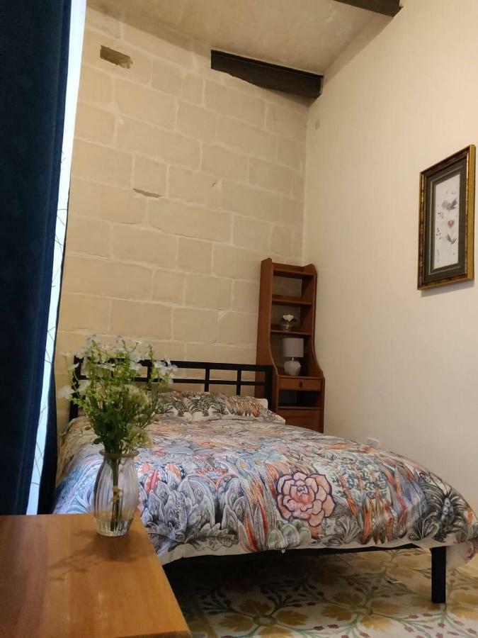 Rons Town House Appartement Tarxien Buitenkant foto