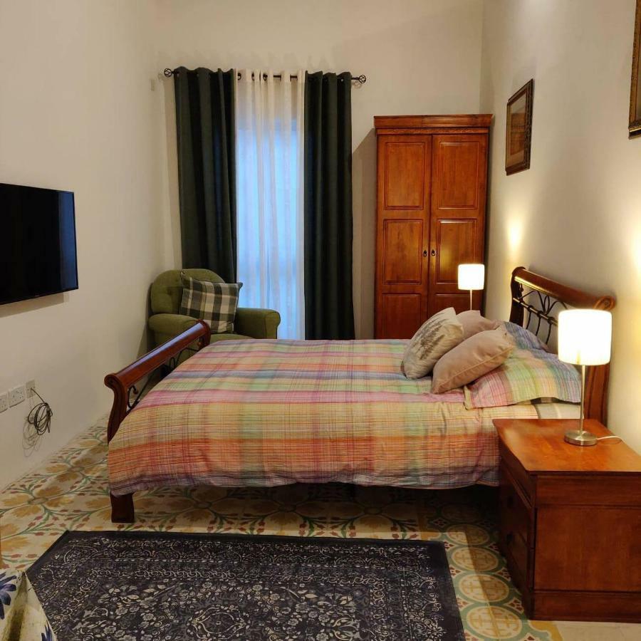 Rons Town House Appartement Tarxien Buitenkant foto