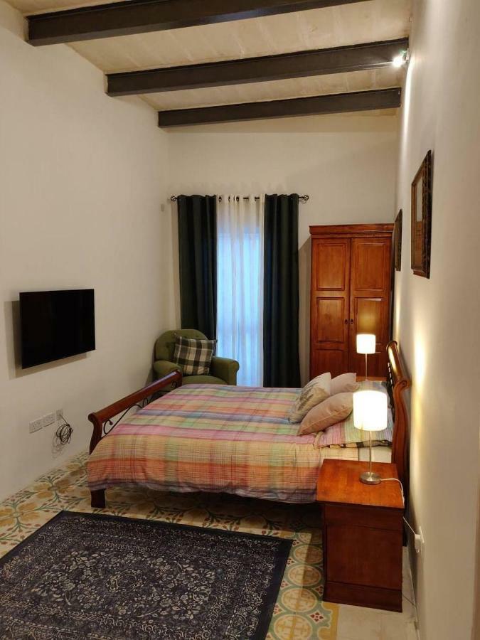 Rons Town House Appartement Tarxien Buitenkant foto